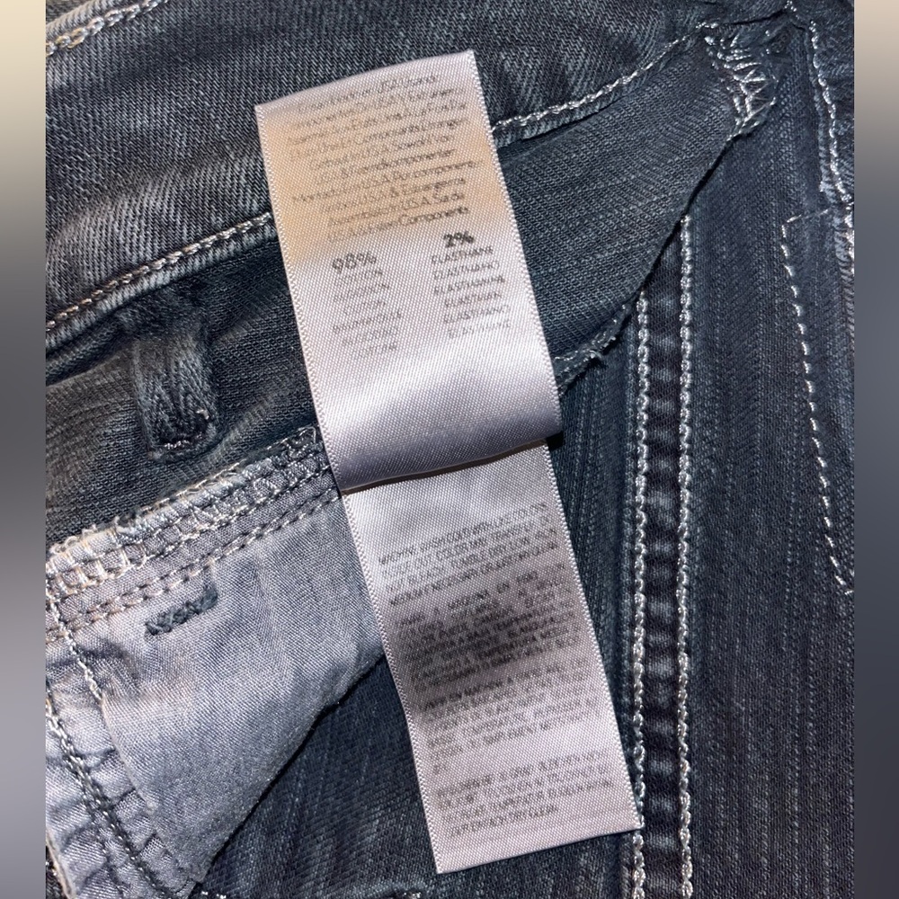 MOTHER | The Dazzler Front Yoke Short Fray - Picture 6 of 6